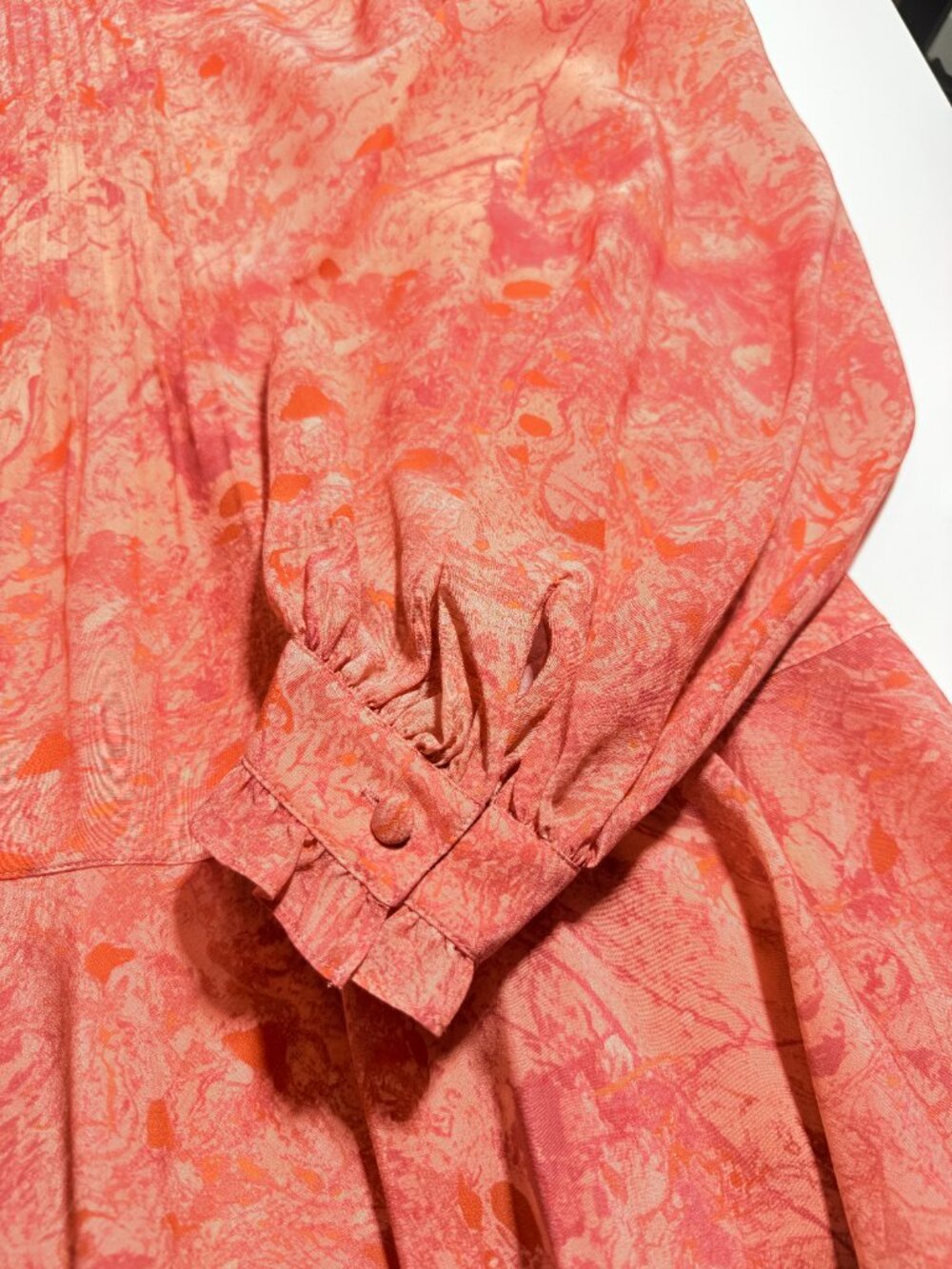 Lafayette 148 New York 100% Silk Blouse Ruffled Bottom Pleated Front and Back XL - Picture 6 of 16